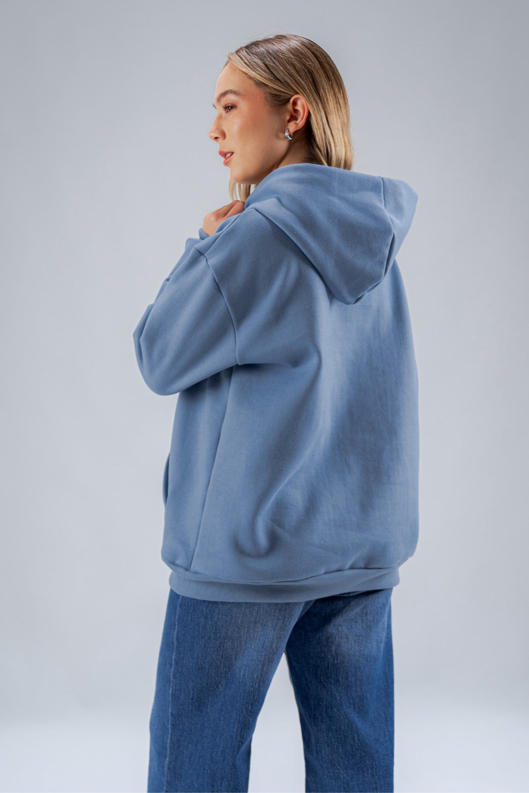 HODDIE AURA